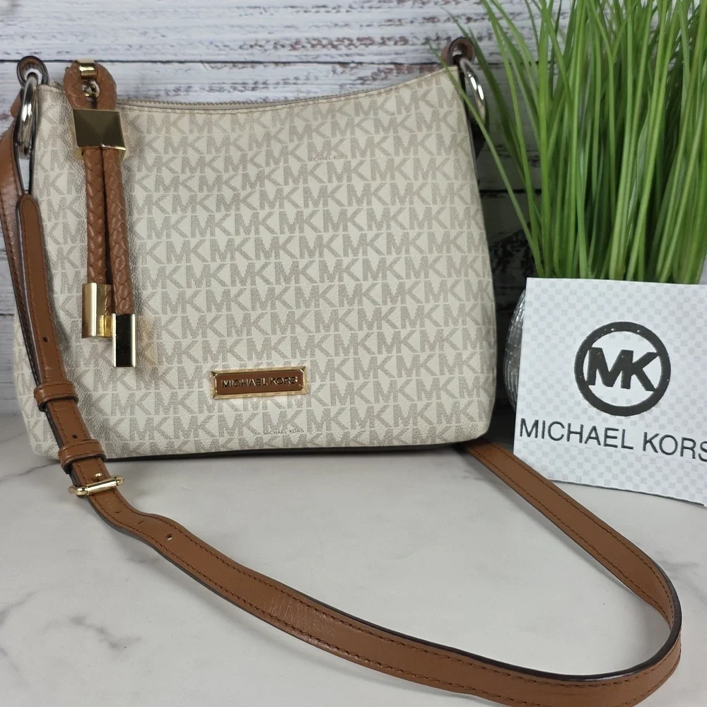 MICHAEL KORS VANILLA TAN‎ LOGO BAG LEXINGTON CROSSBODY SHOULDER PURSE GUC - Picture 2 of 16